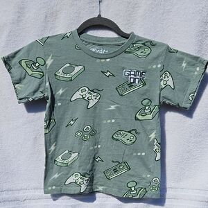 Eighty Eight Green Gaming Controller T-Shirt Size 7